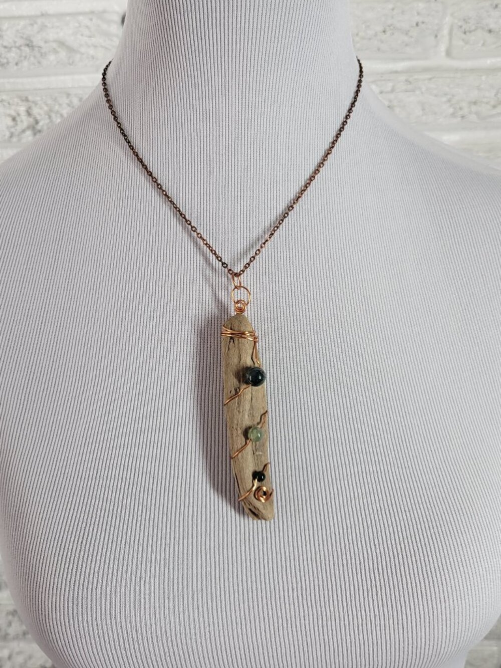 Wire Wrapped Driftwood Pendant Necklace Copper Moss Green Stone‎ Boho 18 in N24E